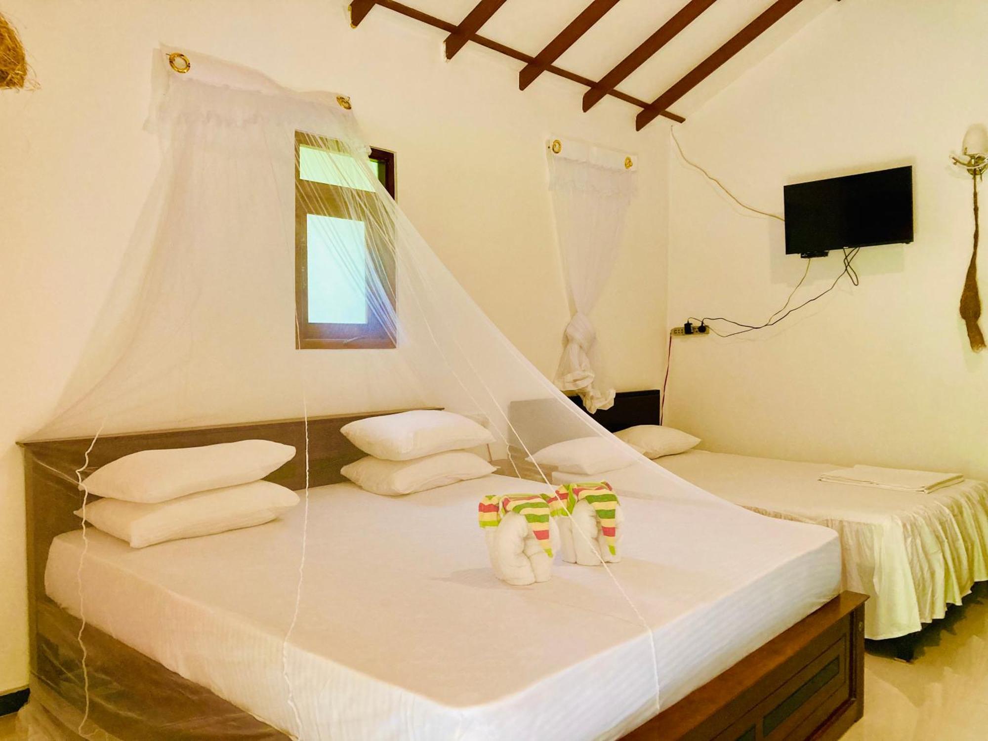 Suncity Privacy Cottages Udawalawe Exterior photo